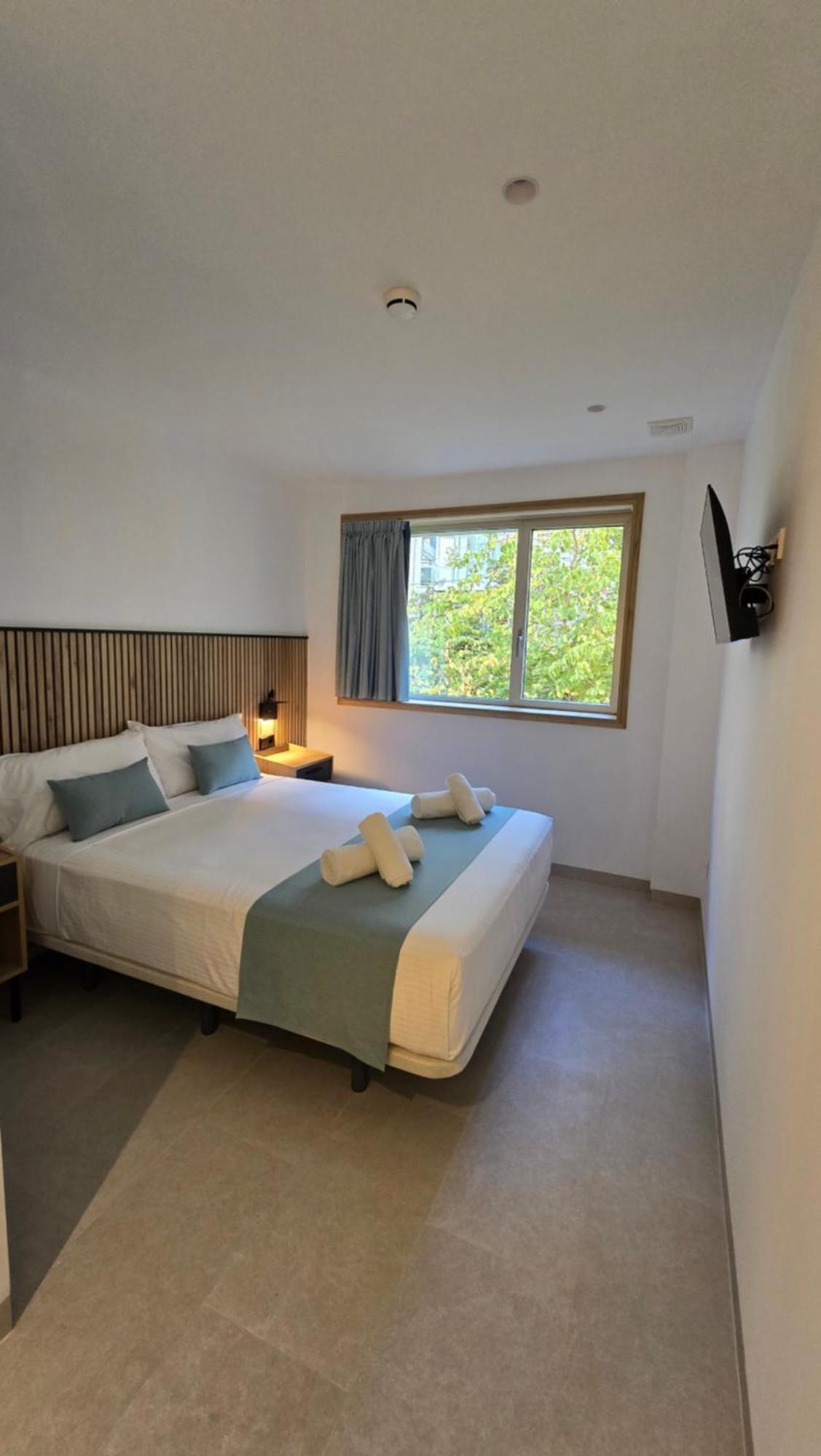 Hostal Rambla 24 By Holihome Alicante Eksteriør bilde