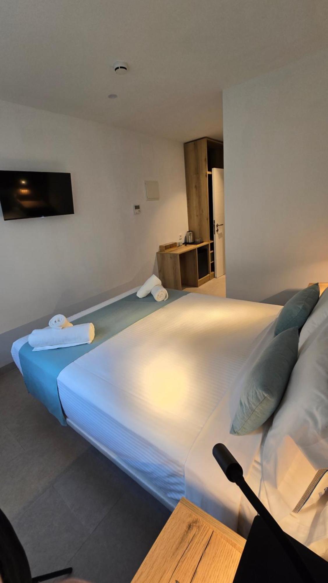 Hostal Rambla 24 By Holihome Alicante Eksteriør bilde