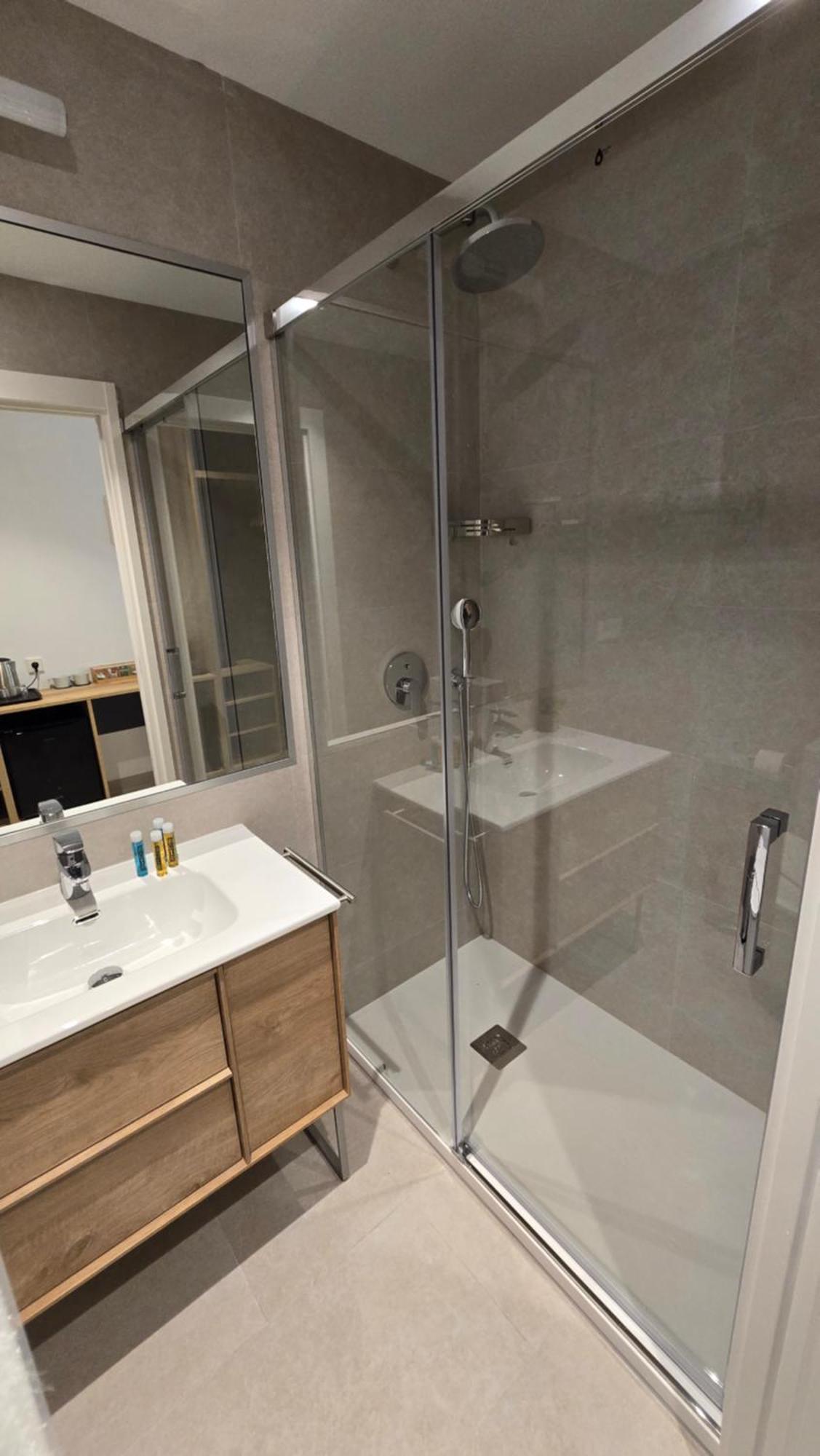 Hostal Rambla 24 By Holihome Alicante Eksteriør bilde